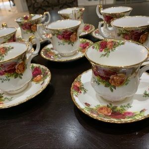 Royal Albert Old Country Roses Bone China Teacups